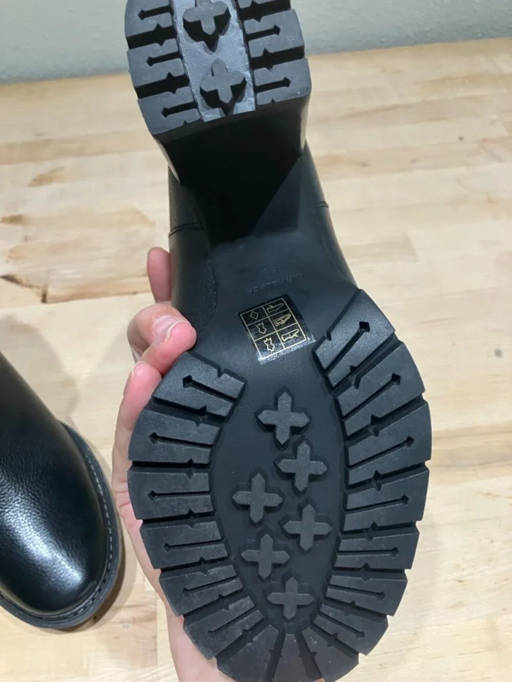 Tory Burch 100% authentic
